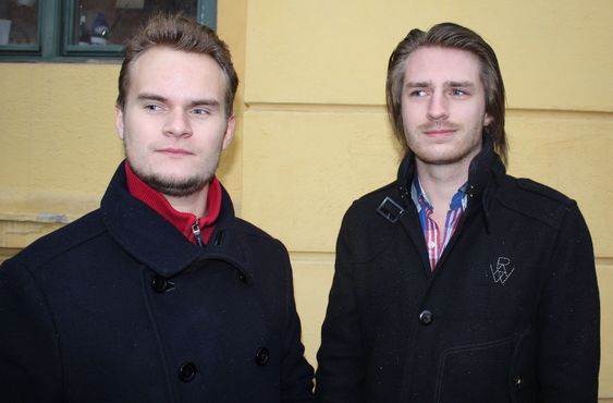 Per Harald Borgen (til venstre) og Kim Marius Norøm, to av de tre kameratene som står bak mikrojobb.no.