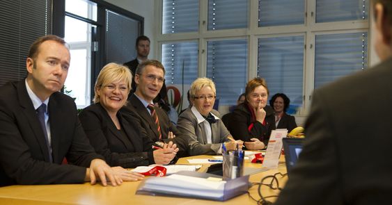 Fornyingsstatsråd Rigmor Aasrud innrømmet som eneste av fem ministre at hun bruker Operas nettleser. Men på jobb må hun ennå bruke IE.