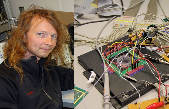 Gunnar Tufte forsker blant annet på «evolvable hardware» som maskinen avbildet til høyre. I den sirkulære enheten (micro electrode array) utforskes egenskapene til for eksempel karbon-baserte nanorør.