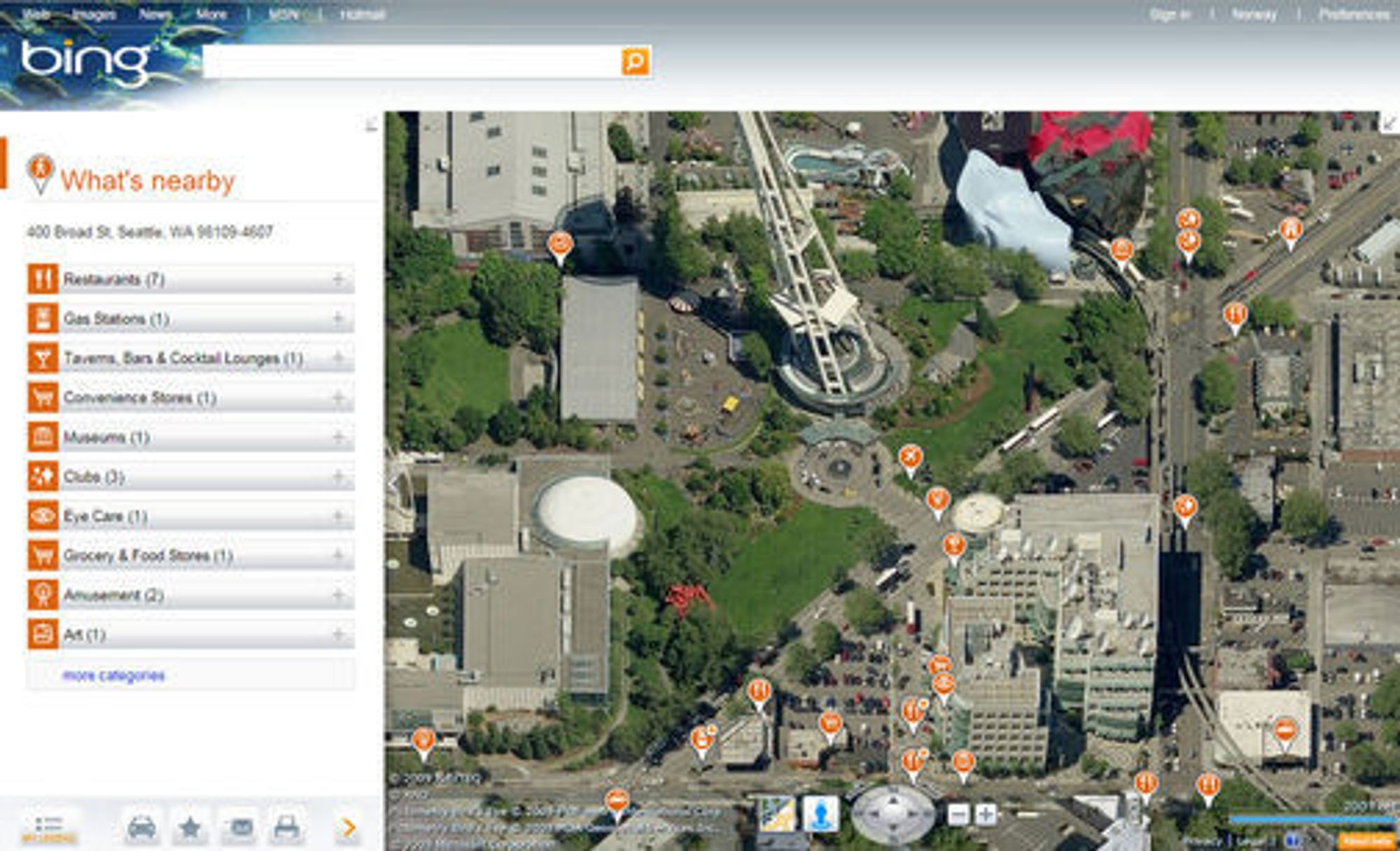 Microsofts Bing Maps Beta. Bildet er fra Seattle, rett i nærheten av Space Needle. Her er «What's nearby»-applikasjonen aktivert.