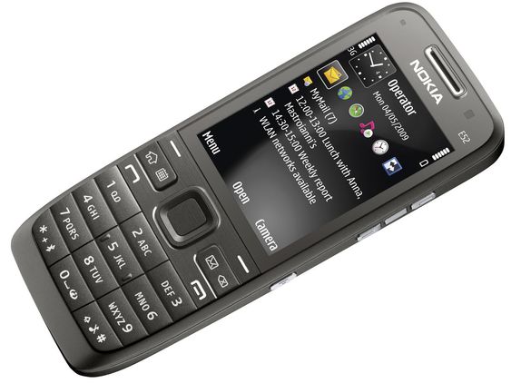 Nokia E52