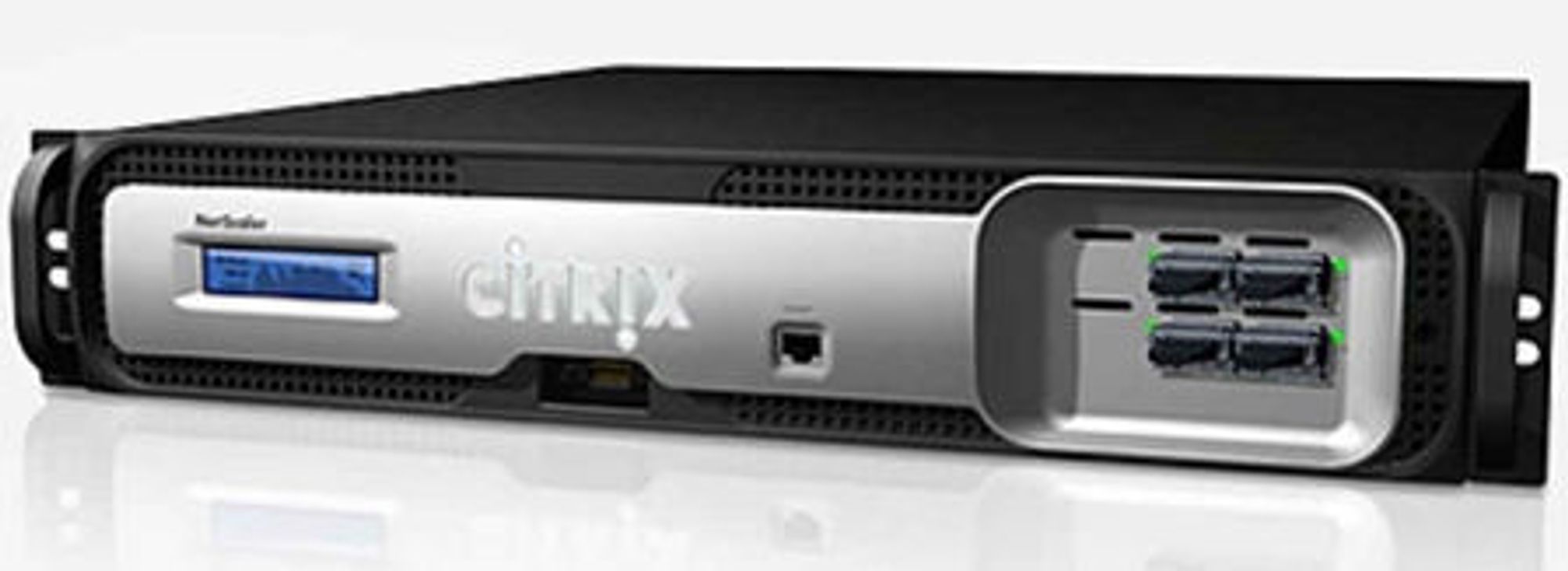 Netscaler-boksene til Citrix skal bedre ytelsen på webapplikasjoner. MPX-modellen som er avbildet håndterer en trafikkstrøm på opptil 15 gigabit per sekund og tar unna fem millioner TCP-sesjoner i sekundet.