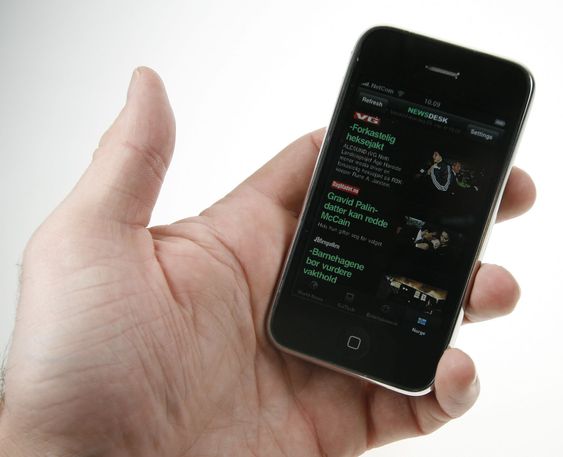 NewsDesk er en iPhone-applikasjon som henter frem toppsakene fra forskjellige norske og internasjonale nettaviser.
