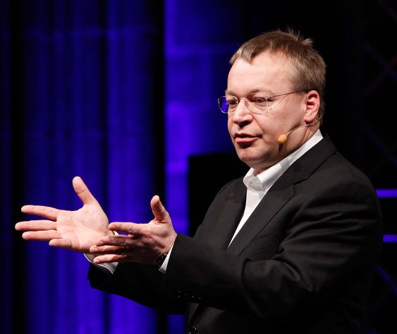 Ikke en gang samtaler med Microsoft, og absolutt ingen avtale om å kjøpe oss, sier Nokia-sjef Stephen Elop.