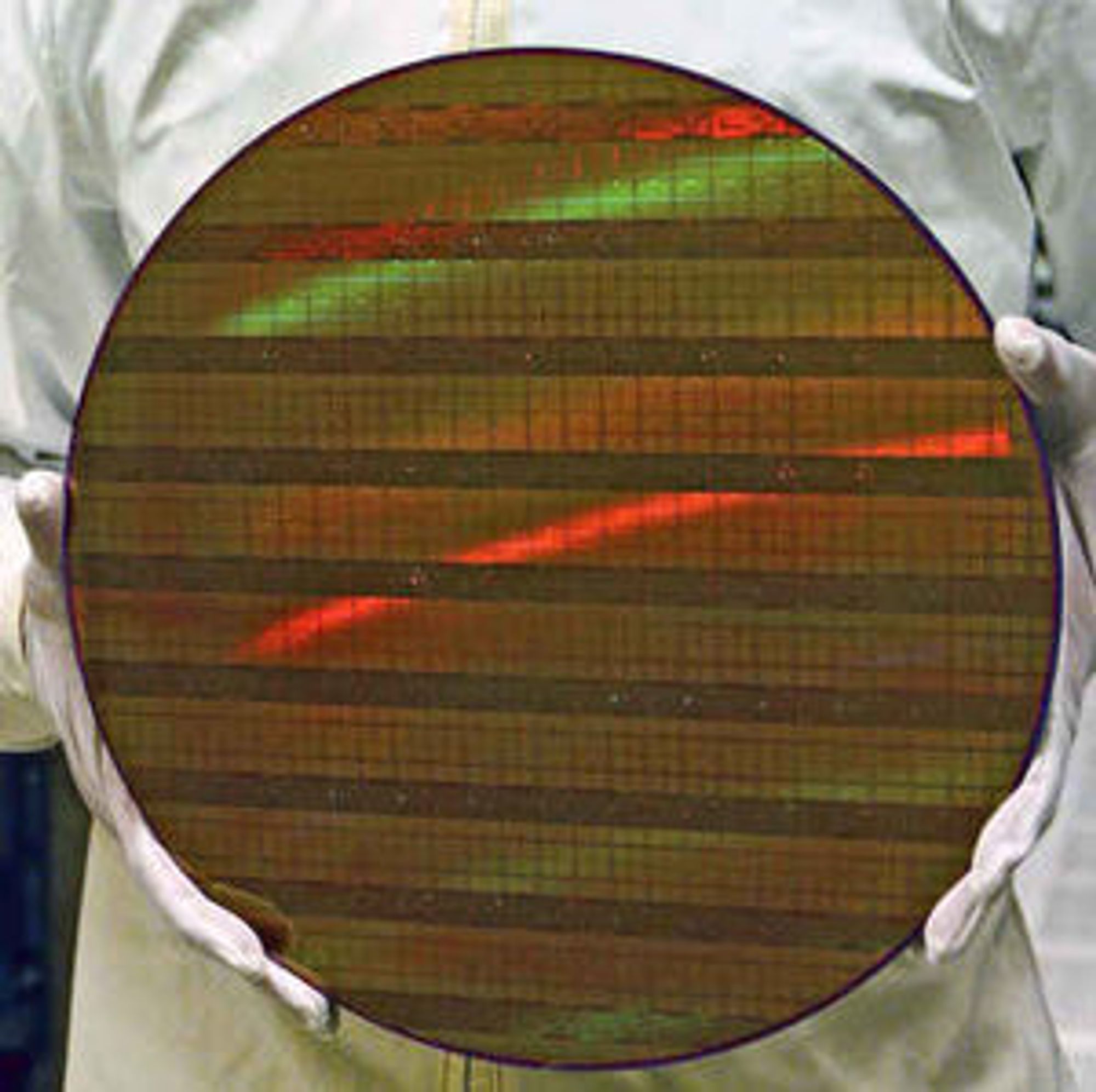 Silisium-wafer med brikker basert på 45 nanometers prosessteknologi