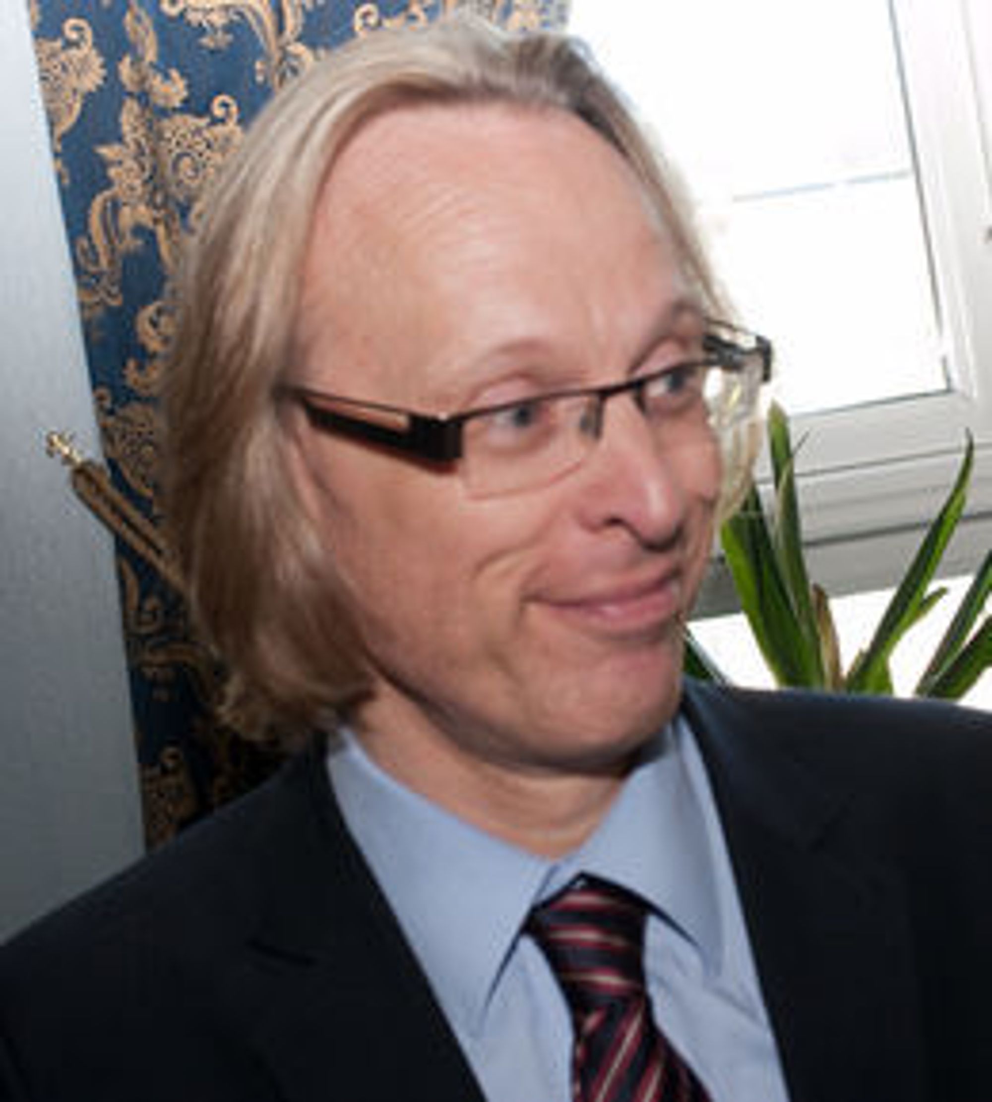 Viserektor Morten Irgens ved HiG får mye skryt for å ha dratt igang initiativet. Tre stortingsmeldinger på rad har sagt at et slikt forskningssenter er av nasjonal viktighet og bør støttes.