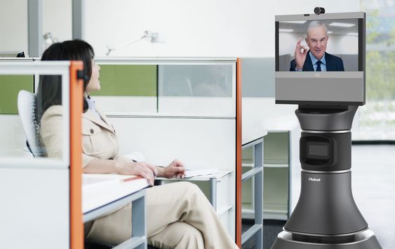En leder kan bruke roboten til å vandre fra bås til bås og få personlig kontakt med ansatte i fjerntliggende lokaler.