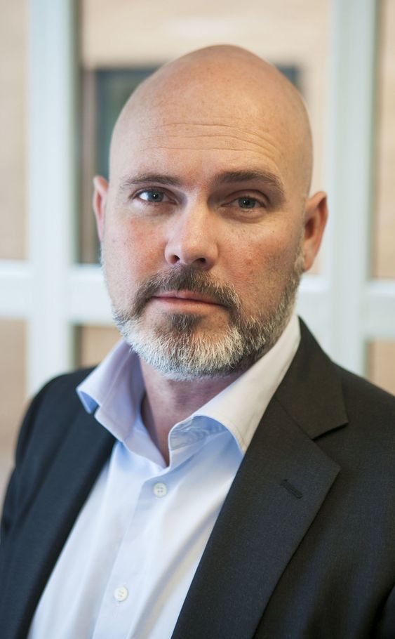 Kristian af Sandeberg i DRI praktiserer «nearsourcing».