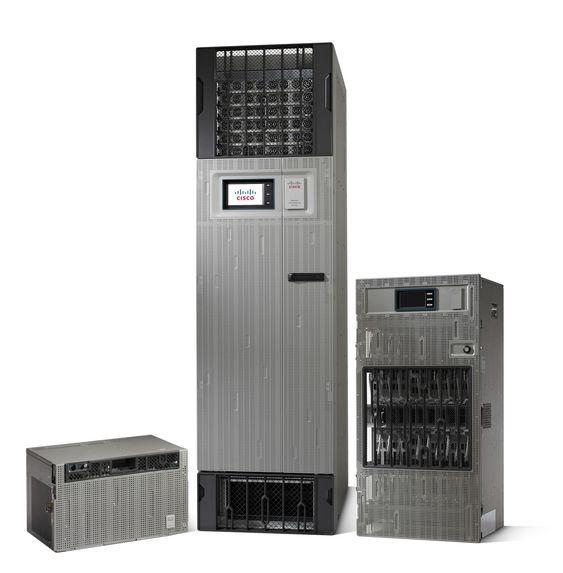 Ciscos nye produkter i selskapets Network Convergence System-familie. Fra venstre NCS 2000, NCS 6000 og NCS 4000.
