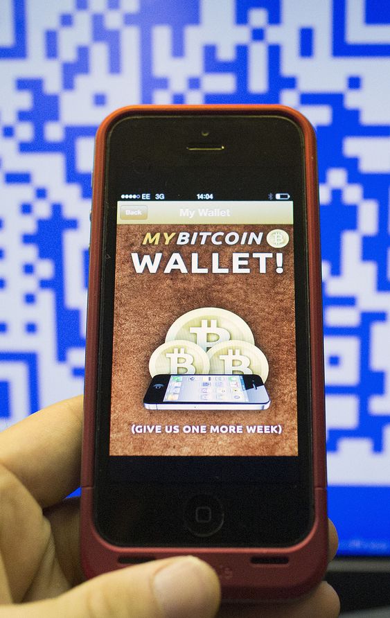 Bitcoin Wallet lar deg betale innkjøp med bitcoin. Tilpassede kasseapparater finnes i London, San Francisco og New York.