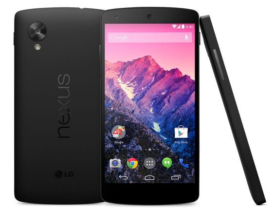 Nexus 5 kommer med 16 eller 32 gigabyte intern lagringsplass og leveres i svart og hvit utgave.