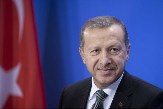 RYSTET: Tyrkias statsminister Recep Tayyip Erdogan truer med å stenge tilgangen til Facebook og Youtube etter en rekke ubehagelige avsløringer for ham og den sittende regjeringen.