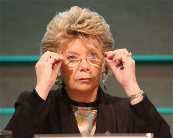 EU-kommissær Viviane Reding avviser at retten til å bli slettet har noe med sensur å gjøre.