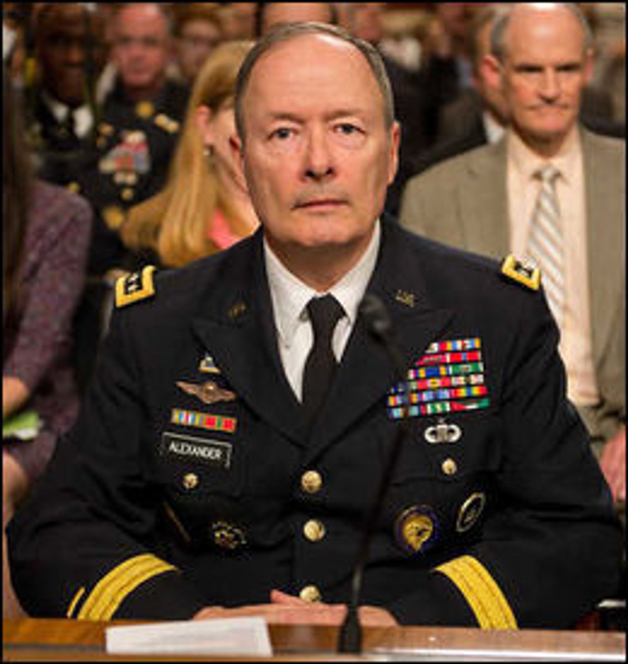 General Keith Alexander var NSA-direktør da de første avsløringene kom fra Edward Snowden. Alexander gikk av med pensjon i slutten av mars i år. Nå ledes NSA av admiral Michael Rogers.