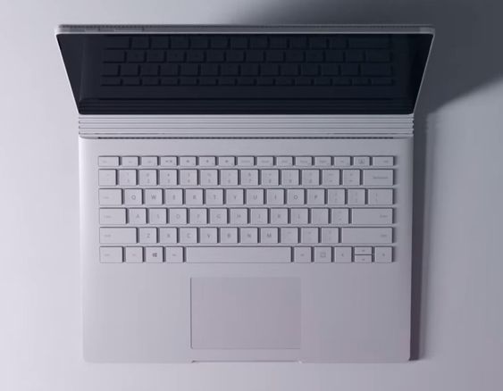 Microsoft skryter veldig av tastaturet og pekeflaten, samt kraften i Surface Book