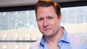 Jernbanen er en dinosaur, mener Dirk Ahlborn, direktør i Hyperloop Transportation Technology.