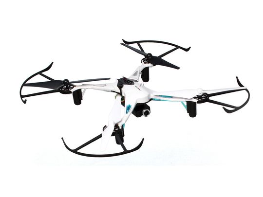 Galaxy Visitor 6 Pro leveres også med propellbeskyttere, men vi opplevde at disse både var litt unødvendige og gjorde dronen hakket mer utsatt for vind. Derfor valgte vi å gjøre testen uten, noe som var helt uproblematisk.