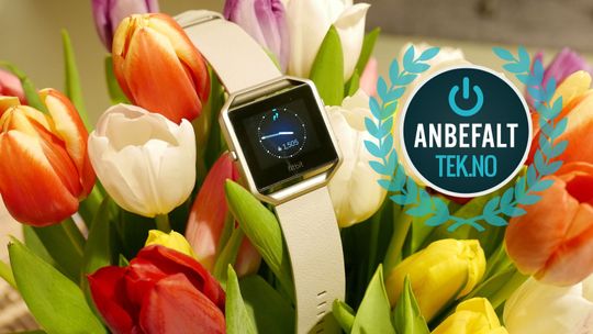 Fitbit Blaze får et Anbefalt-stempel i vår bok.