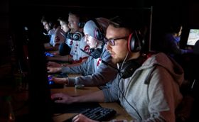 Expert Gaming på The Convention 2016: Fra venstre: «dubT», «Philip», «barney», «NiTo» og «alfonzz».
