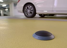 Parkering: Bosch vil bruke sensorer i biler og på bakken til å identifisere ledige parkeringsplasser. På den måten tror de biltrafikken i byer kan reduseres vesentlig.