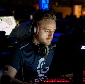 Celestial Gamings kaptein Kristian «Akez» Kornbakk vil prøve å utnytte svakhetene til Demise.