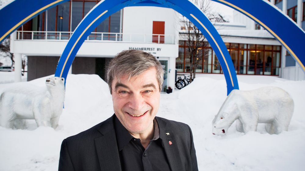 ARMOD: Hammerfest-ordfører Alf E. Jakobsen har sett den blomstrende Finnmarks-byen forfalle med fiskeriindustriens fall og han har vært med på ruste opp byen for å ta i mot oljevirksomheten.
