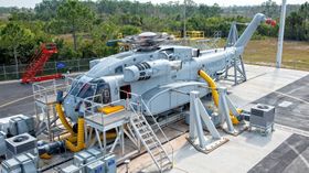 CH-53K-prototypen som brukes til bakketesting (GTV) var ferdig allerede i 2012.  Her fra «Bare Head Light Off»-testingen for to år siden.