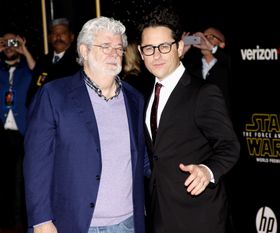 George Lucas og J. J. Abrams på premieren for den siste Star Wars-filmen.
