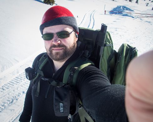 Turstart-selfie! Eller: «Jeg tok ikke med meg stativ, så da får det bli som det blir»-selfie.