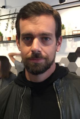 Twitter-sjef Jack Dorsey avkrefter at Twitter skal utvide antall tegn, men har likevel vært litt tvetydig i tidligere uttalelser.