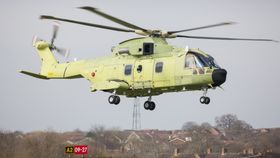 Om to måneder ferdigstilles det første AW101-helikopteret som lakkeres i 330-skvadronens farger.