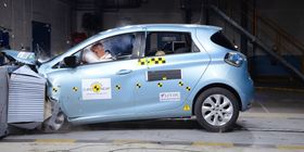Renault Zoe frontkollideres av Euro NCAP.