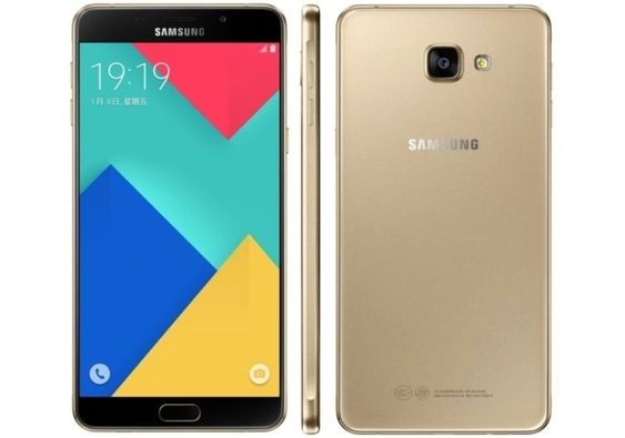 Slik ser nye Galaxy A9 Pro ut – identisk med «vanlige» A9, men bare på utsiden.