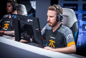 Olof «olofmeister» Kajbjer og Fnatic ble for sterke i eliminasjonskampen mot FaZe.