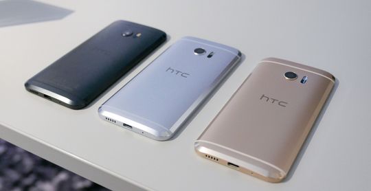 Telefonen fås i tre ulike farger, men gullvarianten kommer ikke til Norge med det første.