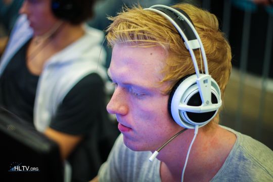 Adrian «Hoyland» Johansen er på prøvespill hos Panters.