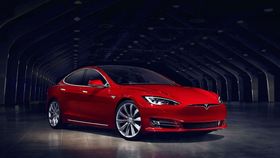 Tesla tilbyr samme batteriløsning på Model S.