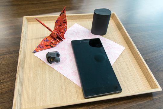 Xperia Ear var en av de viktigste demonstrasjonene første dagen. Talegjenkjenningen virker ikke på norsk, så det er uvisst hvor viktig denne dingsen blir hjemme hos oss. Men presentasjonen var det intet å utsette på.