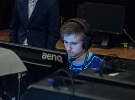 Philip «Philip» Løseth i dyp konsentrasjon under Copenhagen Games 2016.