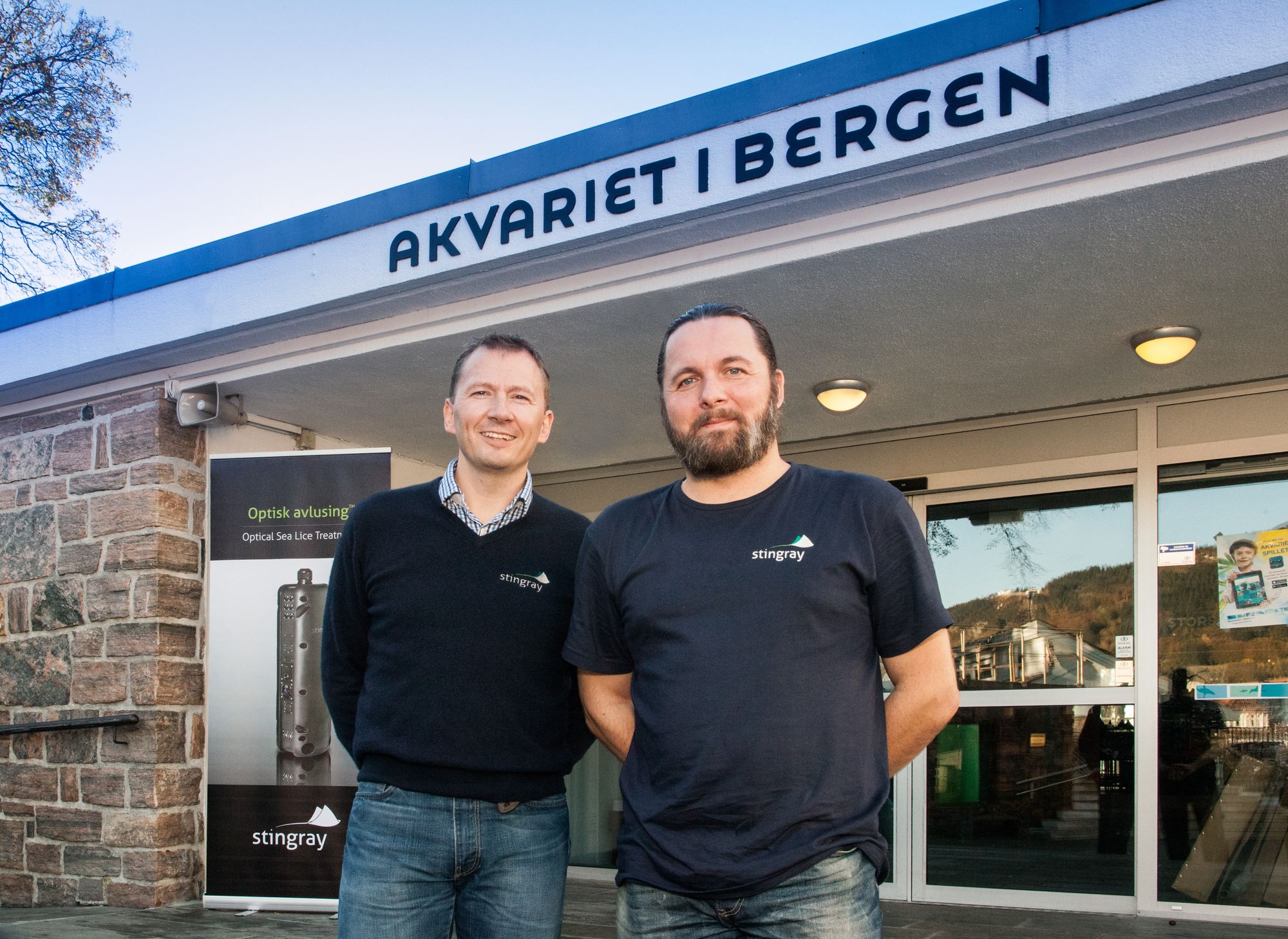 Daglig leder John Breivik (t.v.) og oppfinneren Esben Beck er gründerne bak bedriften Stingray Marine Solutions AS. Foto: Mark Cabot.