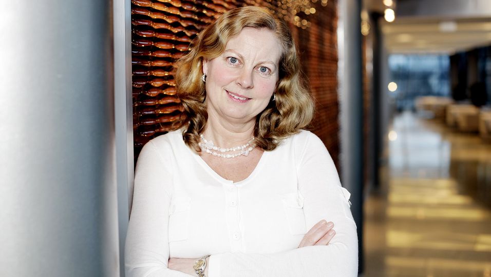 Administrerende direktør Berit Svendsen i Telenor Norge er fornøyd med deler av ekomplanen fra regjeringen, men savner en avklaring når det gjelder ensartede regler for graving langs veiene.