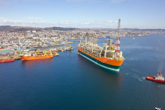 Skipet er innom Haugesund for siste klargjøring, før det skal settes i drift på det BP-opererte Schiehallion-feltet i Nordsjøen.