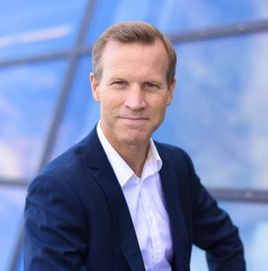 Anders Krokan er informasjonssjef i Telenor.
