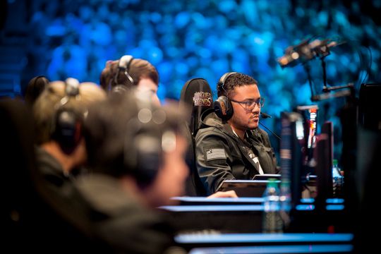 Support-spiller og kaptein i Counter Logic Gaming, Zaqueri «Aphromoo» Black er lagets nøkkelspiller, med et sterkt strategisk spill.