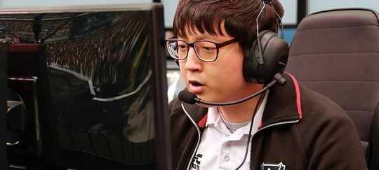 Veteran og Support-spiller i Royal Never Give Up, Cho «Mata» Se-hyoung styrte det kinesiske laget til topps i LPL. Her avbildet under World Championship i 2014, da han spilte for koreanske Samsung Galaxy White.