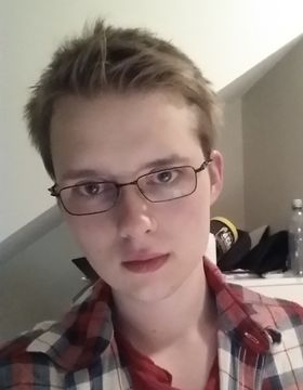 Dataingeniørstudenten Eirik «Evire» Stensbøl (20) kan med rette kalle seg Norges seriemester i StarCraft.