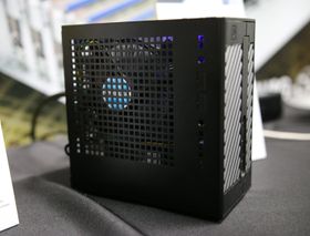 DeskMini 110 kan ta standard prosessorkjøler og dertil standard prosessor for stasjonære PC-er.