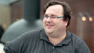 Reid_Hoffman_%288%29.300x169.jpg