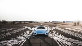 Koenigsegg har en egen flystripe for testing av bilene sine. Ofte er den i korteste laget.