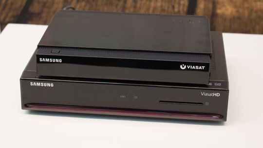 Her ser vi den nye dekoderen plassert på toppen av dagens PVR-alternativ.